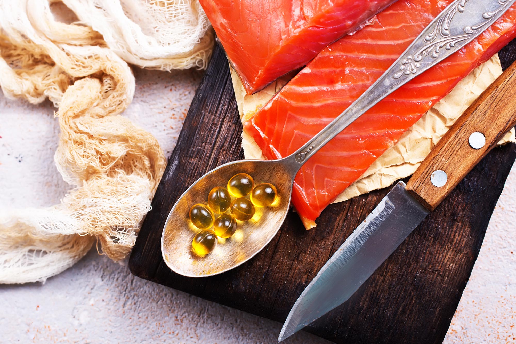 생선 기름 및 비타민 D 보충제는 암 사망 및 심장 마비 예방에 대한 약속을 보여줍니다.